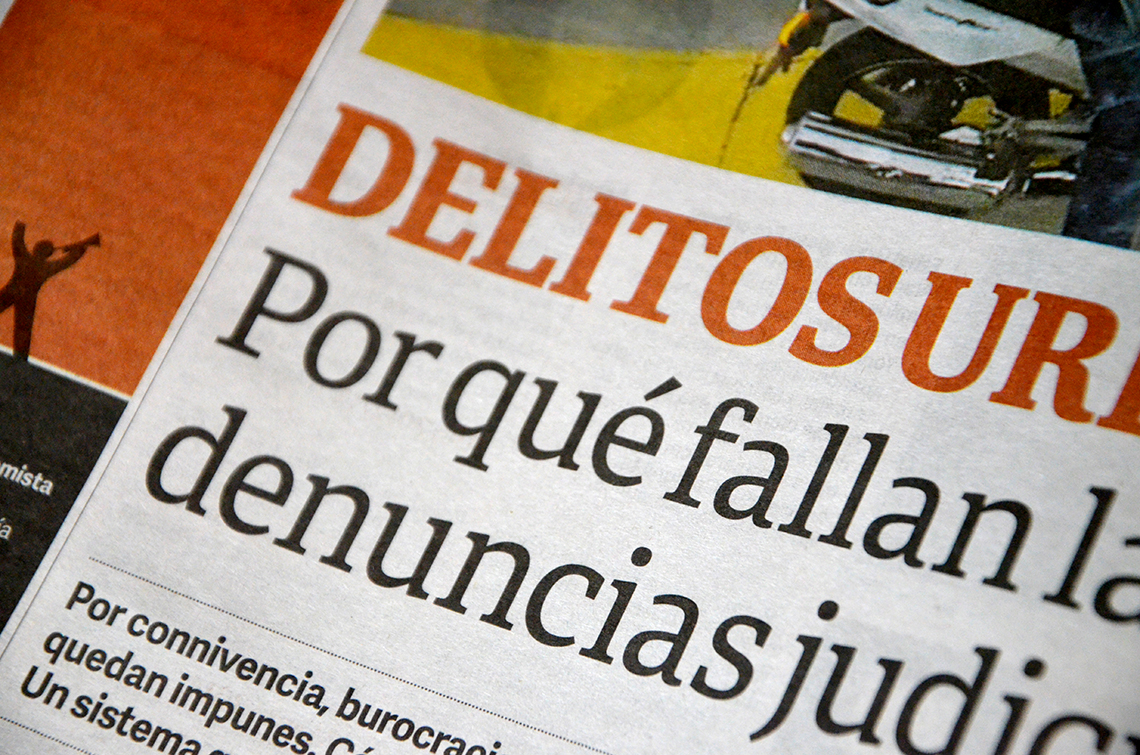 Clarín Titulos, a custom typeface