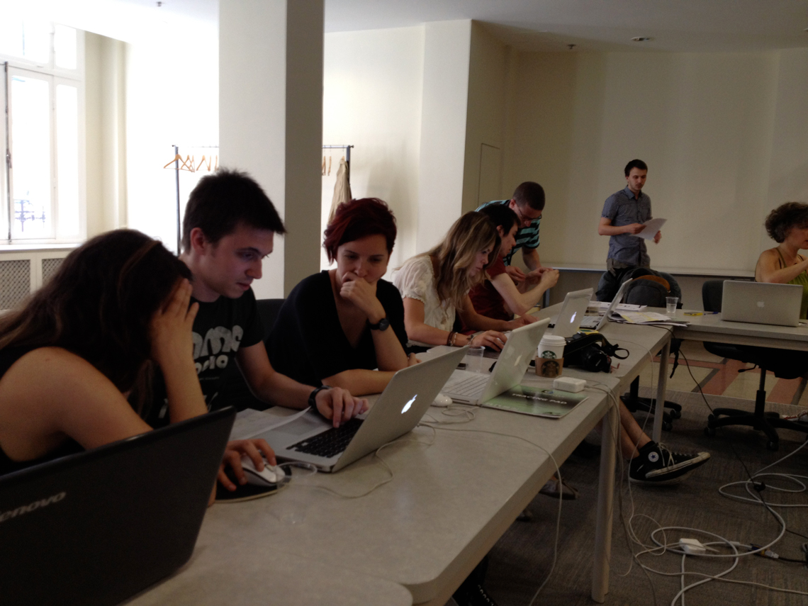 Font design workshop in Istanbul by TypeTogether